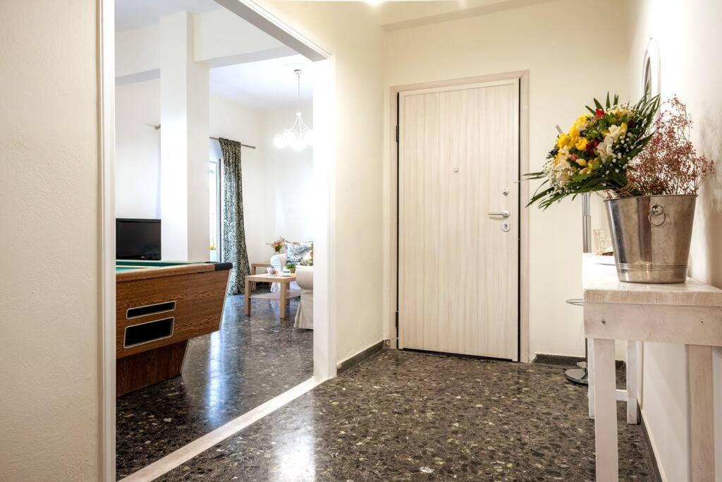 Billiard Home Каламата Екстериор снимка
